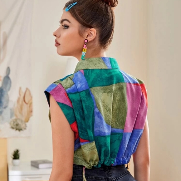 Drawstring Hem Button Up Colorblock Blouse - Picture 2 of 7